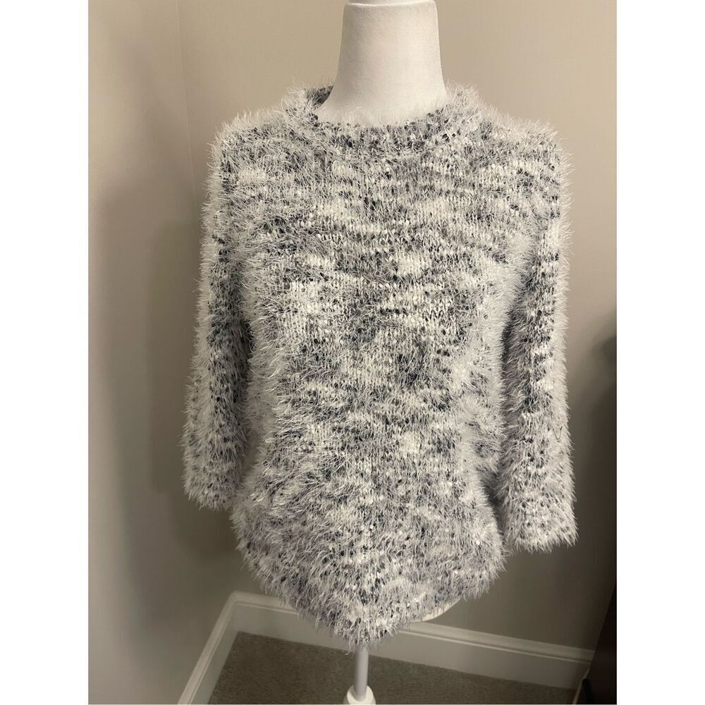Studio JPR Women's Eyelash Knit Fuzzy Sweater White/Grey Size M